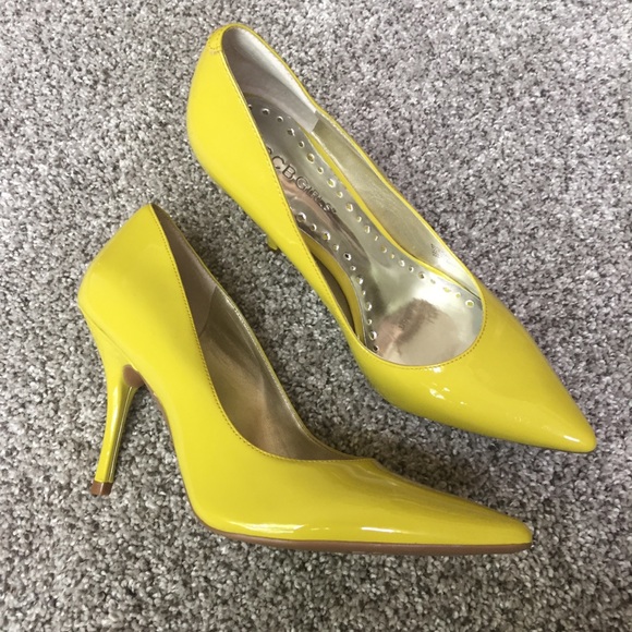BCBGirls Shoes - BCBGirls unique CHARTREUSE Leather Heels!